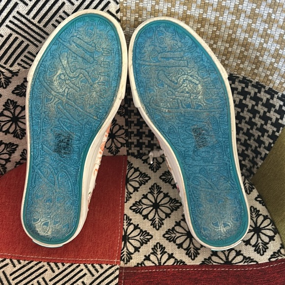 Blowfish Malibu Women’s Maura Floral Sneaker - Size 7 - Picture 5 of 5